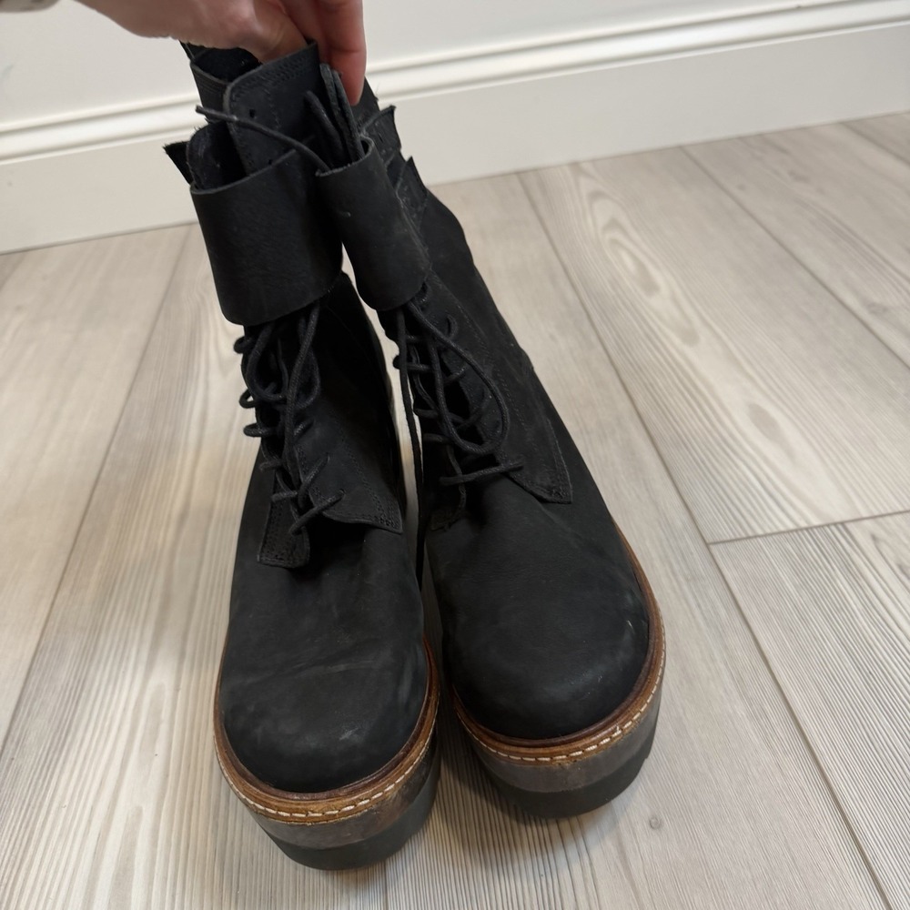 Free People Lace Up Boots Combat Suede Black Boots Platform Sz 10 EU 41 - Picture 5 of 10